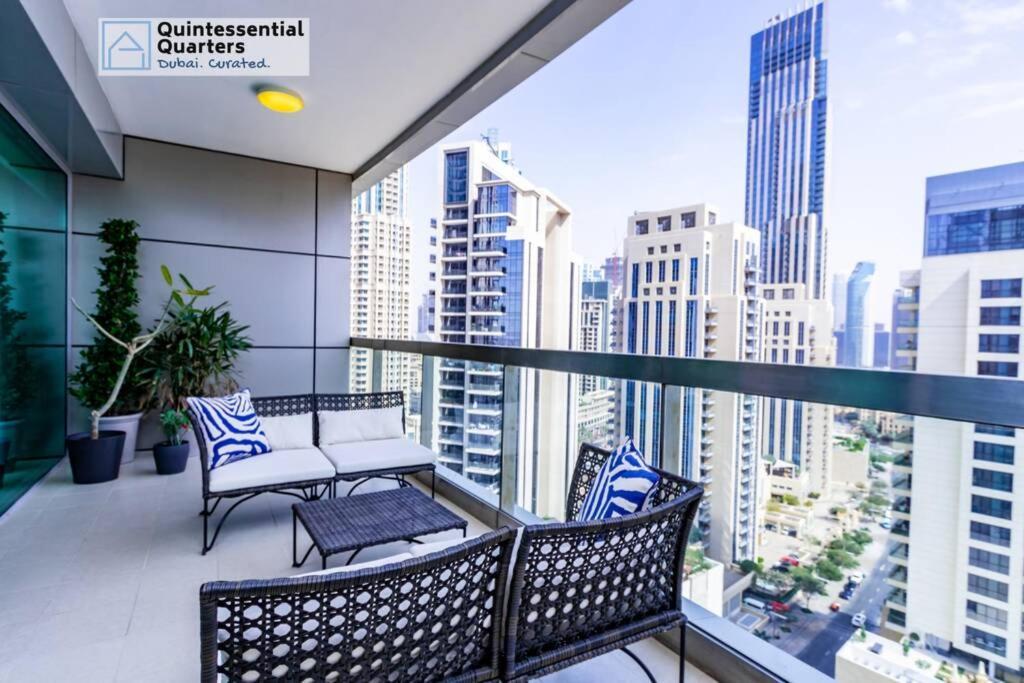 Downtown Cozy Home + Partitioned Living Room Dubai Exteriör bild