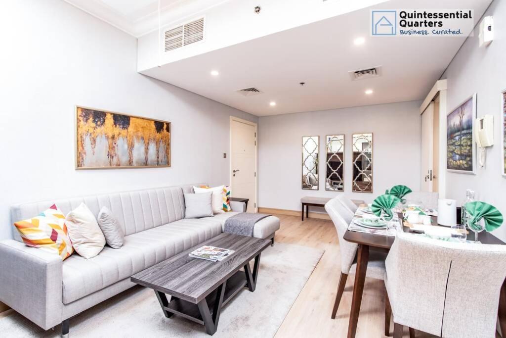 Downtown Cozy Home + Partitioned Living Room Dubai Exteriör bild