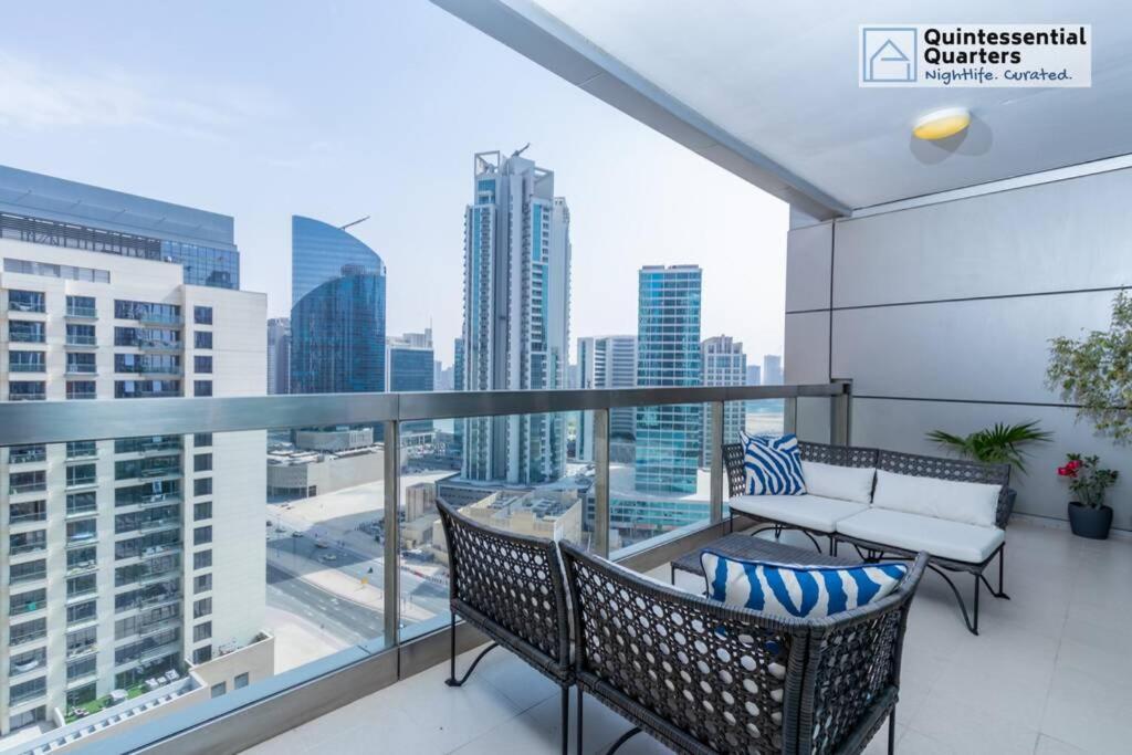 Downtown Cozy Home + Partitioned Living Room Dubai Exteriör bild